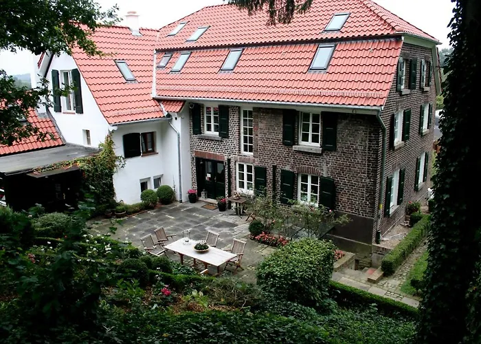 In Idyllischer, Ruhiger Lage Und Flughafennaehe Bed & Breakfast 3*