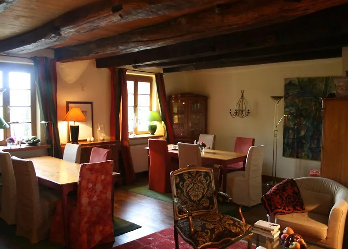 In Idyllischer, Ruhiger Lage Und Flughafennaehe Bed & Breakfast Ratingen